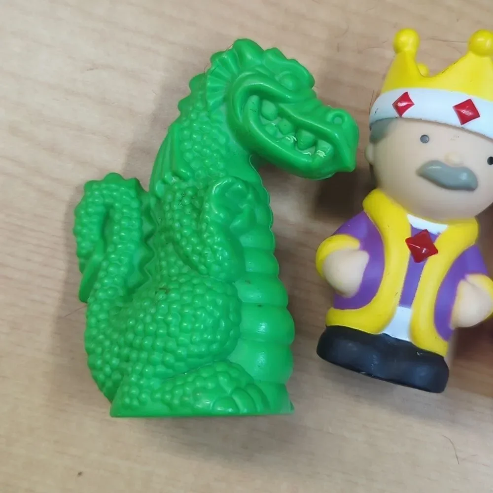 PlayGo Royal Castle Playset. This playset features‎ castle pieces and figures